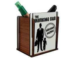 Erkek Çocuk Babasına Hediye "The Working Dad" İsimli Ahşap Kalemlik